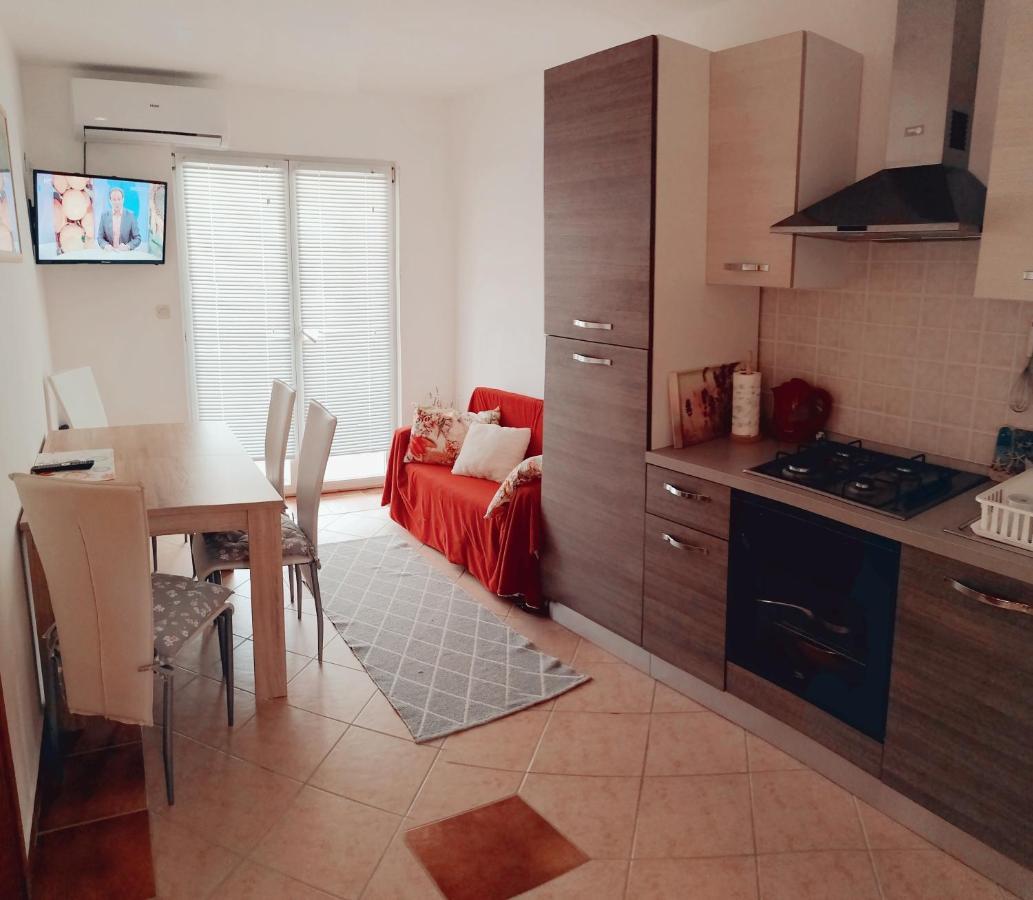 Apartment Vesna Vir Exterior foto